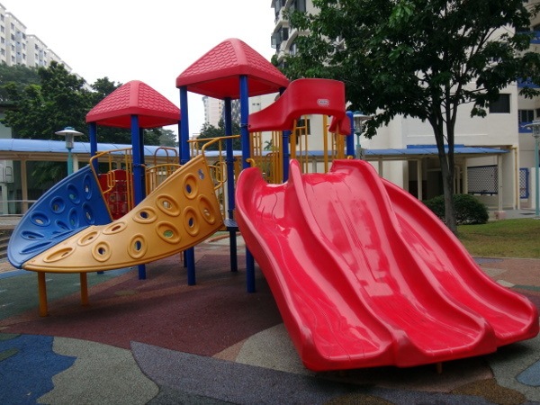 singapore playground climbing wall